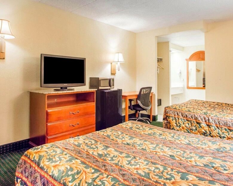 Hotel Rodeway Inn Mount Laurel Hwy 73