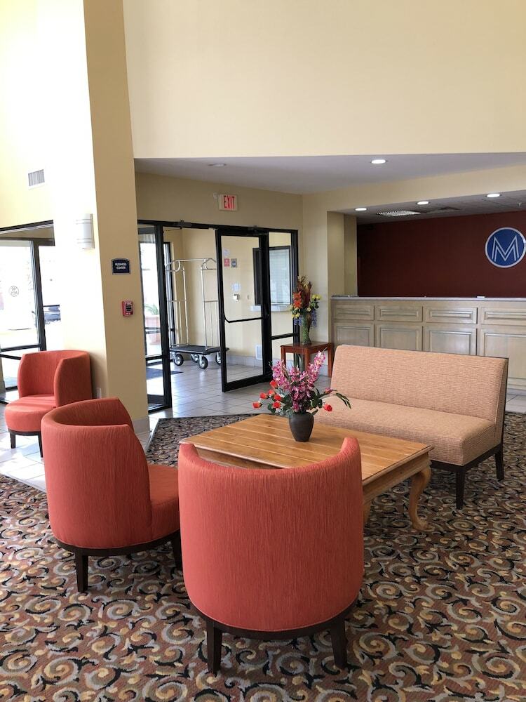 Hotel Millennium Inn