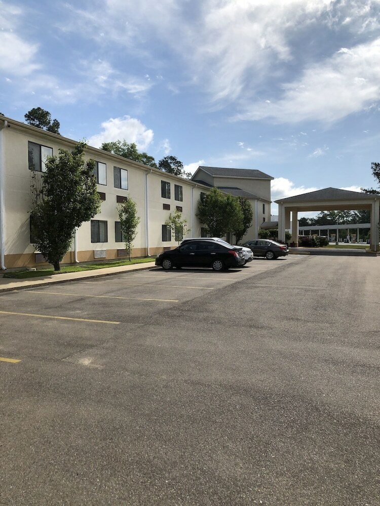 Hotel Millennium Inn