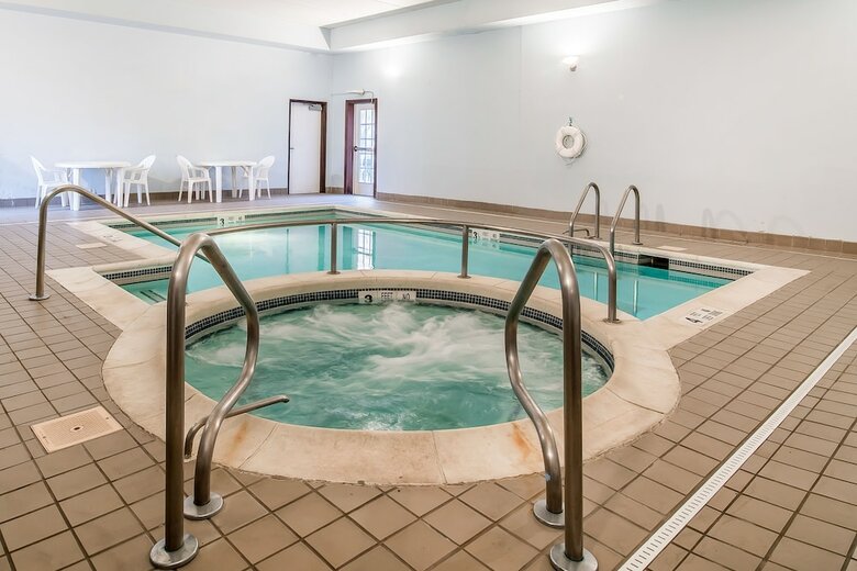 Clarion Hotel - Downtown - University Area