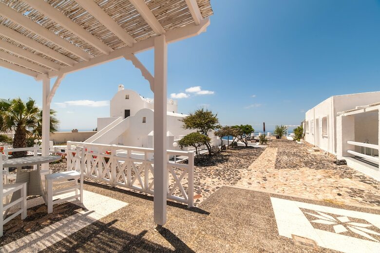 Hotel Artemis Suites