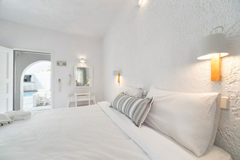 Hotel Artemis Suites