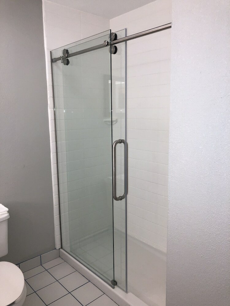 Solstice Hotel, Ascend Hotel Collection