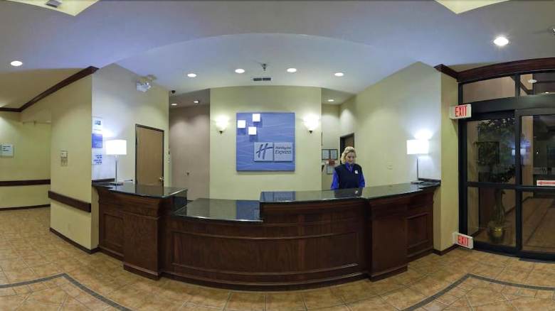 Hotel Holiday Inn Express And Suites