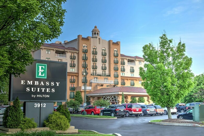 Hotel Embassy Suites Indianapolis North