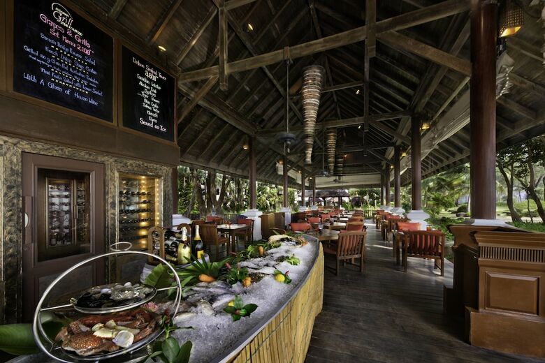 Apartamento Marriott's Phuket Beach Club