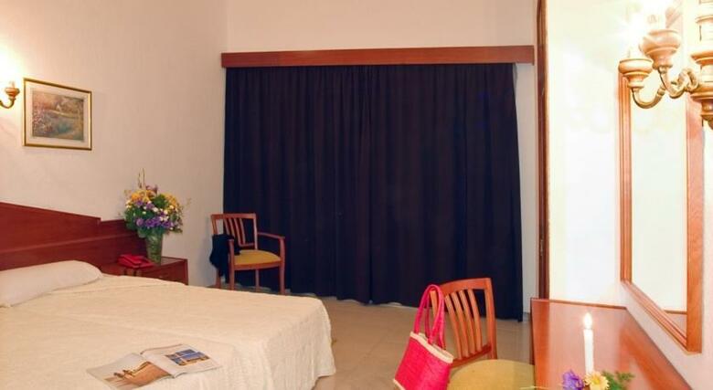 Apartamentos Villa Real