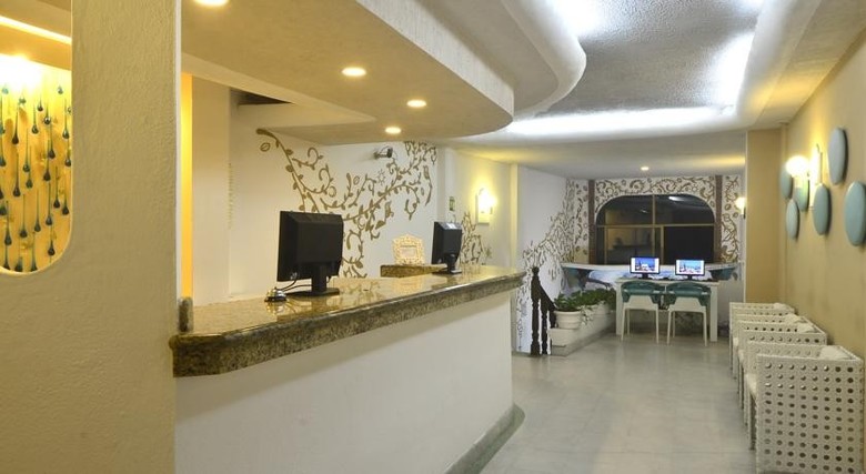 Emperador Vallarta Beachfront Hotel And Suites