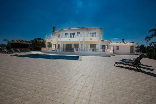 Akefalou Sea View Villa