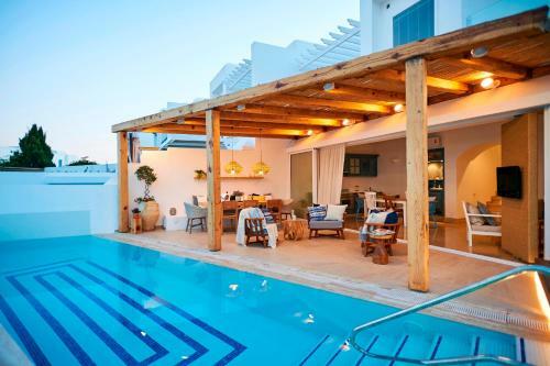 Louis Nausicaa Luxury Villa