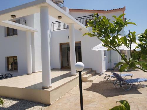 Mariandy Villa 1