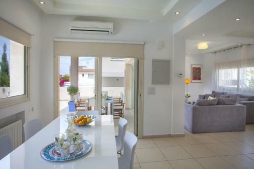 Villa Michelle 8