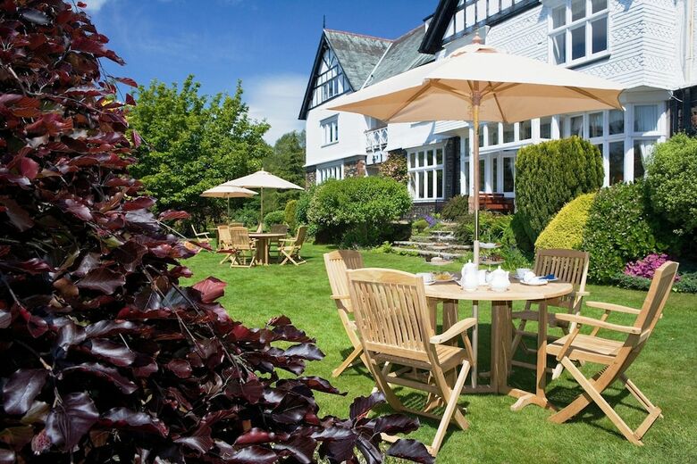 Lindeth Howe Hotel