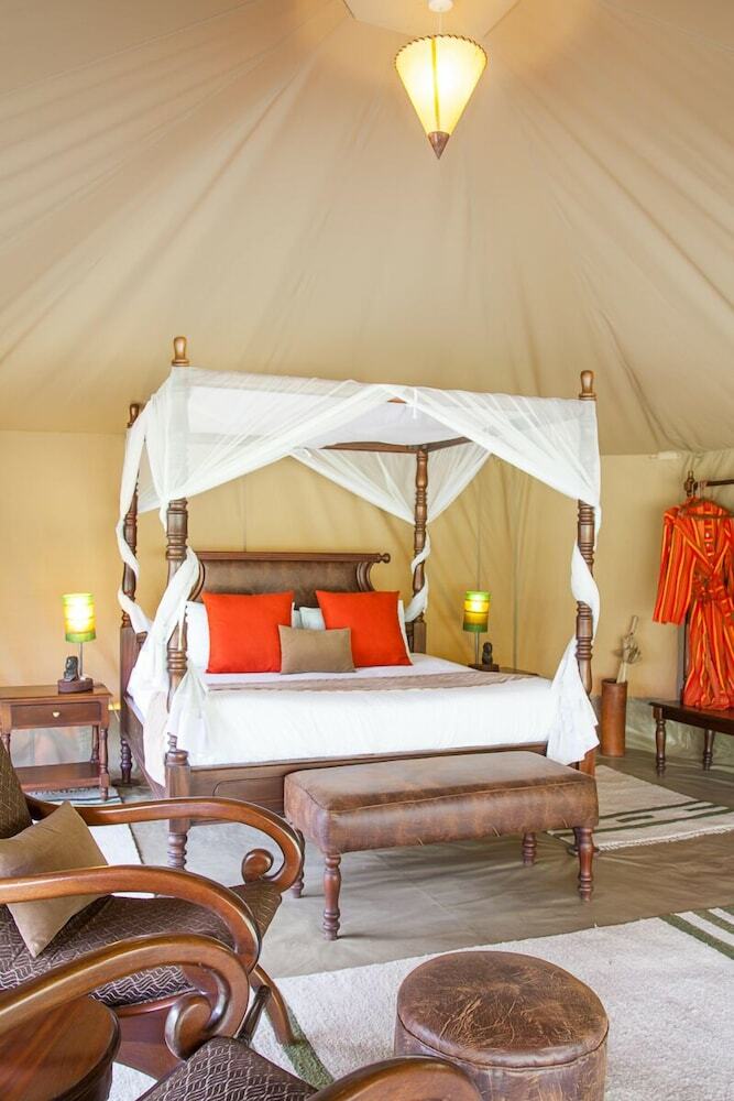 Mara Ngenche Safari Camp