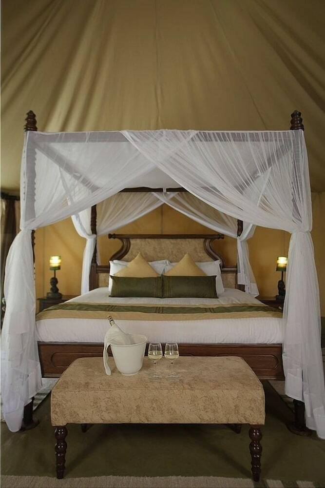 Mara Ngenche Safari Camp