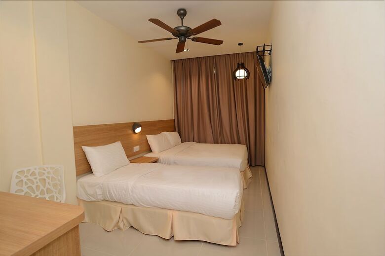 118 Hotel
