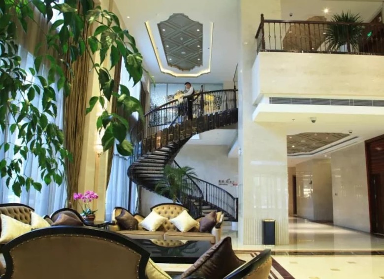 Titan Central Park Hotel