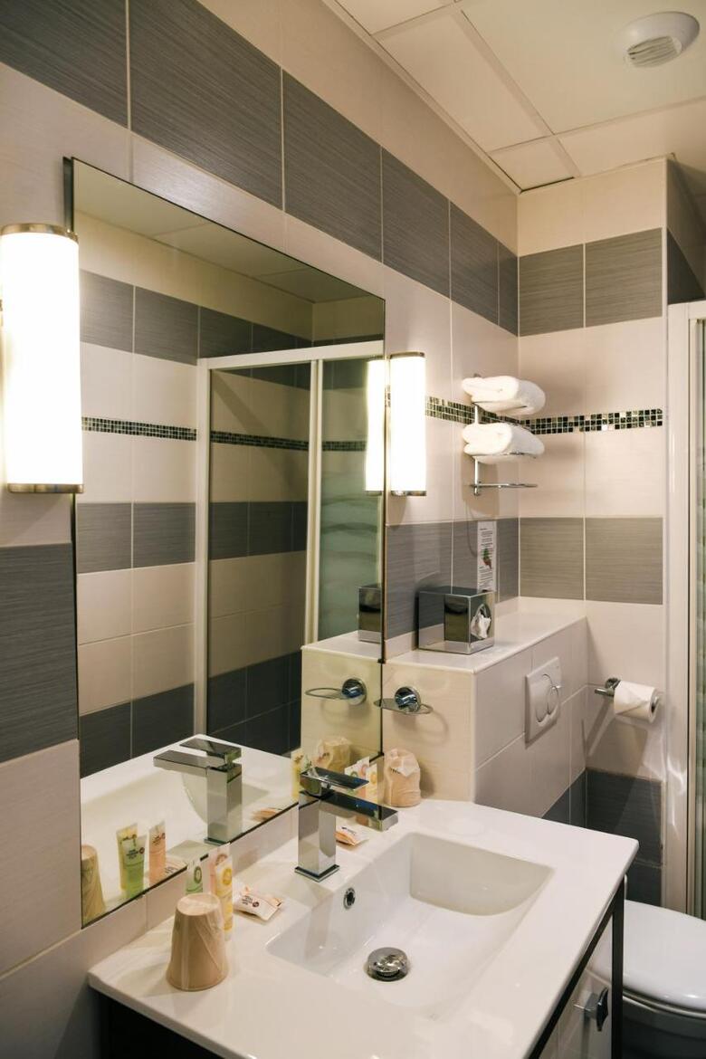 Hotel The Originals Boutique, H�tel Oc�ane, Le Havre (qualys-hotel)
