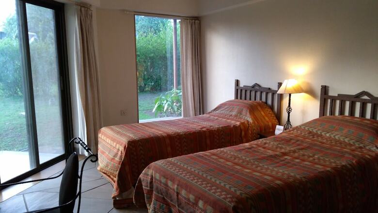 Hotel The Meadows Resort And Spa