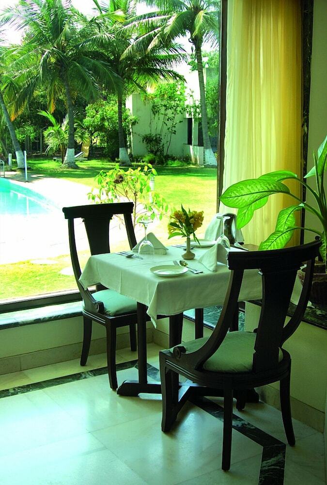 Hotel The Meadows Resort And Spa