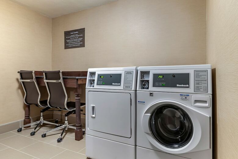 Hotel Comfort Inn University