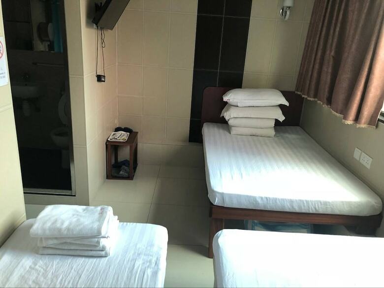 Hostal Prince Hotel