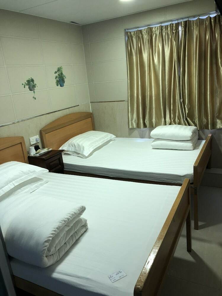 Hostal Prince Hotel