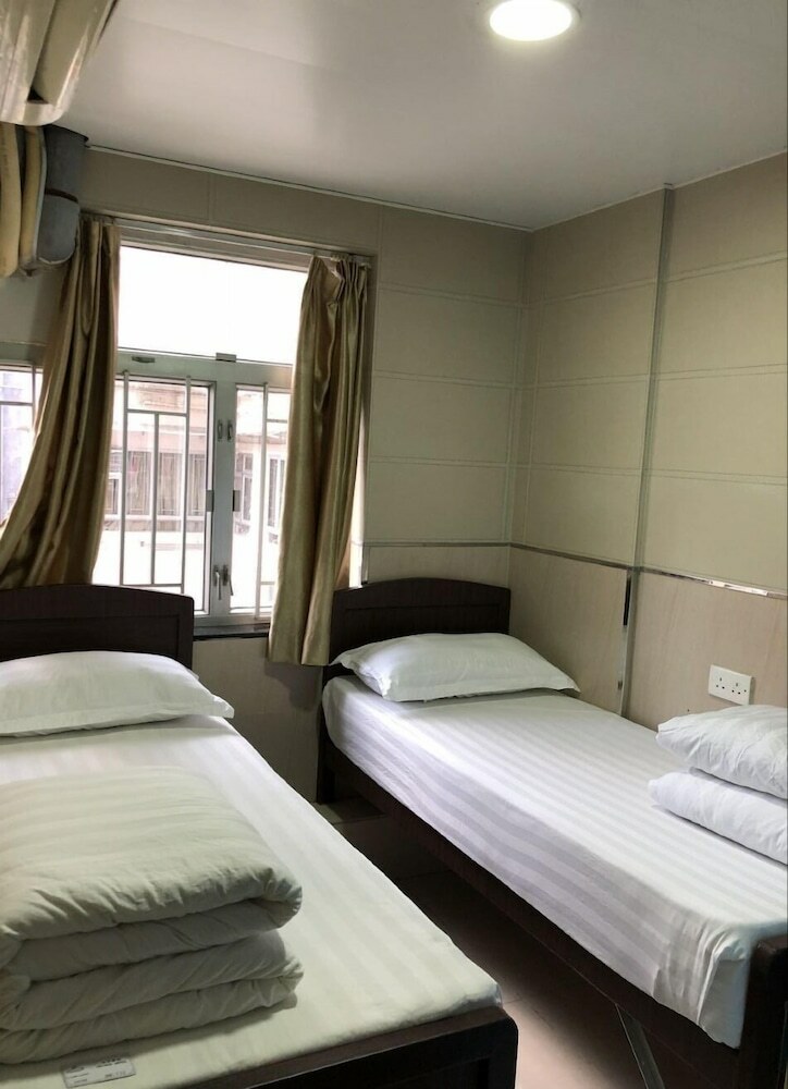 Hostal Prince Hotel