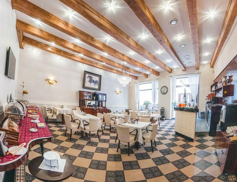 Hotel Horse Inn Pension