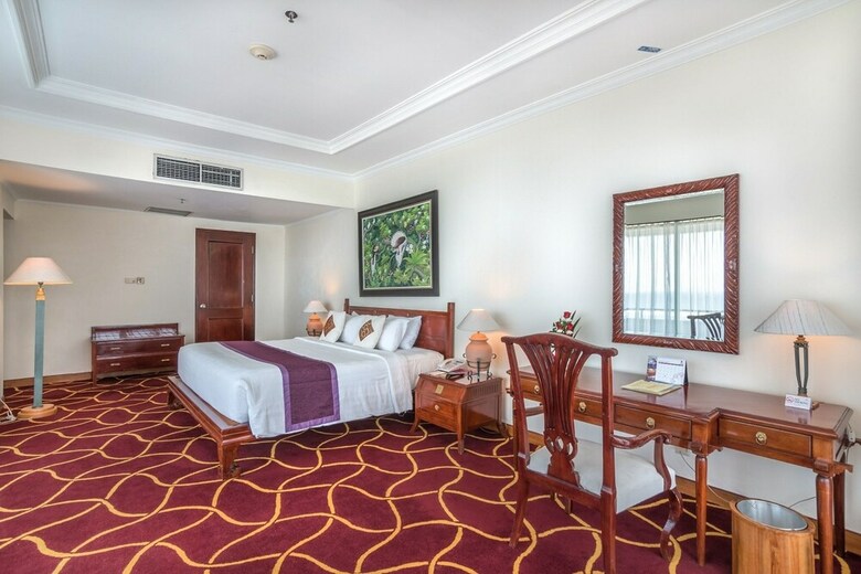 Hotel Inna Grand Bali Beach