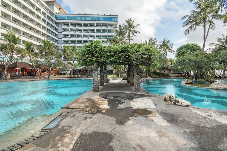 Hotel Inna Grand Bali Beach