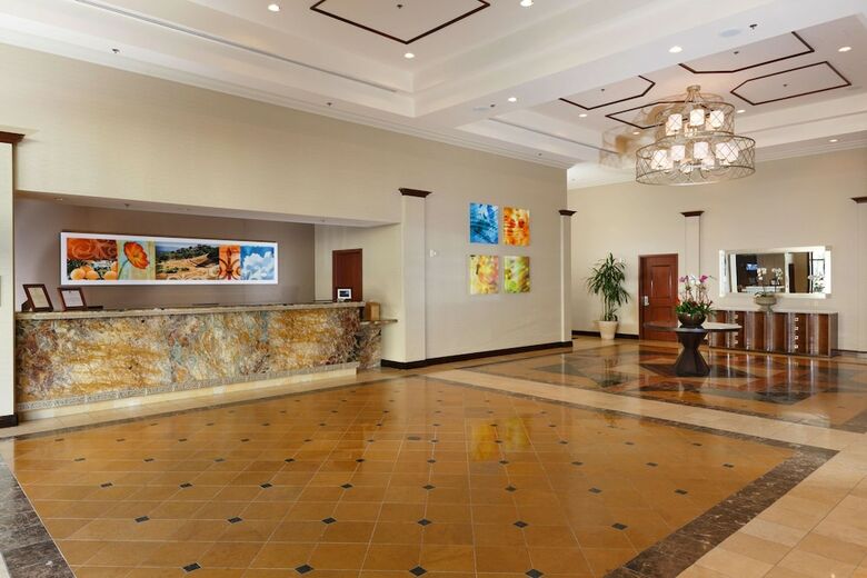 Hotel Doubletree By Hilton Santa Ana - Orange County Airport
