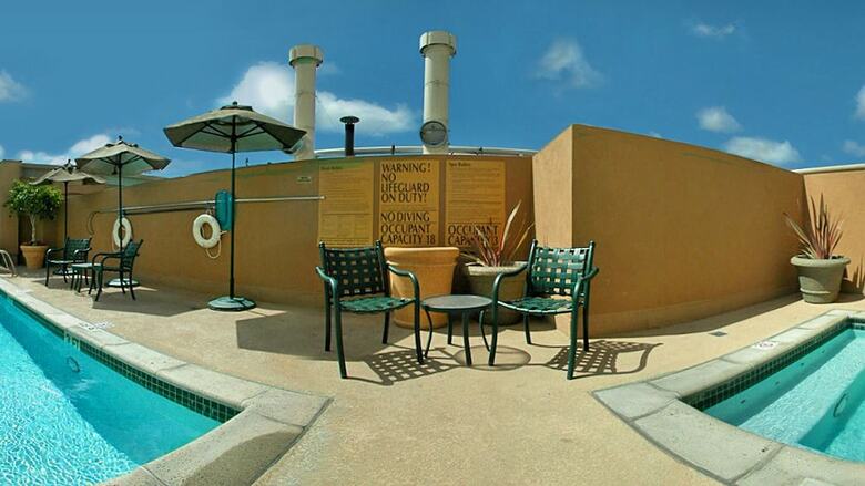 Hotel Doubletree By Hilton Santa Ana - Orange County Airport