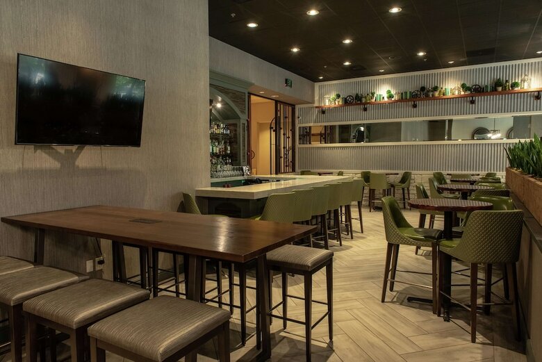 Hotel Doubletree By Hilton Santa Ana - Orange County Airport