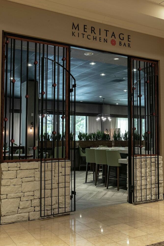 Hotel Doubletree By Hilton Santa Ana - Orange County Airport