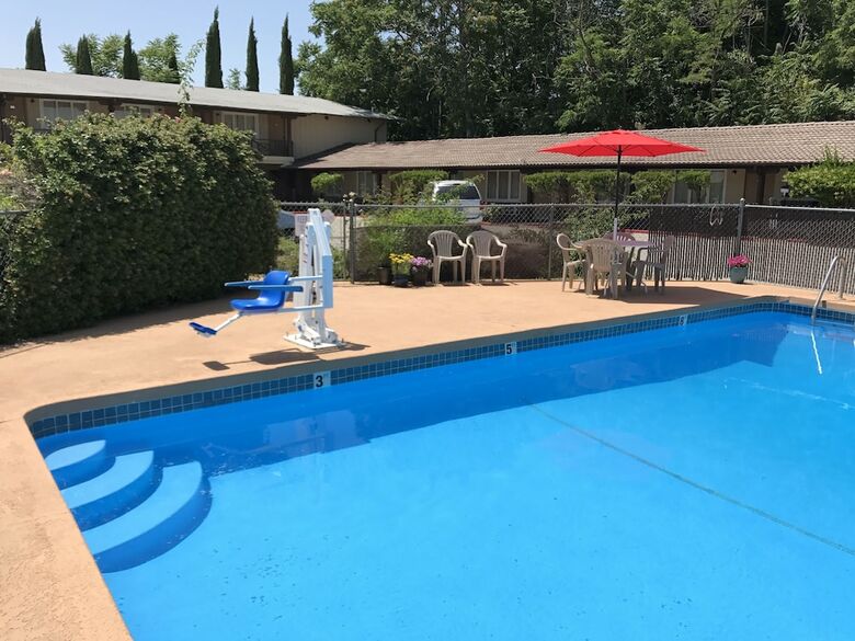 Motel Red Bluff Inn