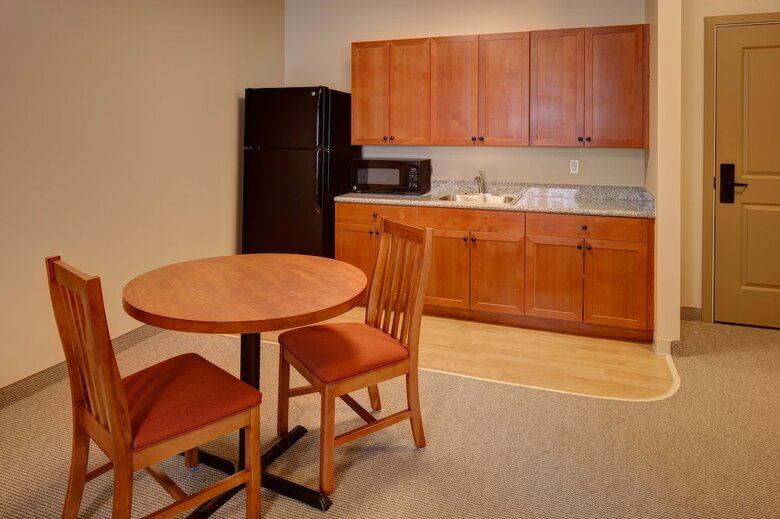 Clarion Hotel & Suites