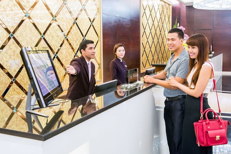 Royal Halong Hotel