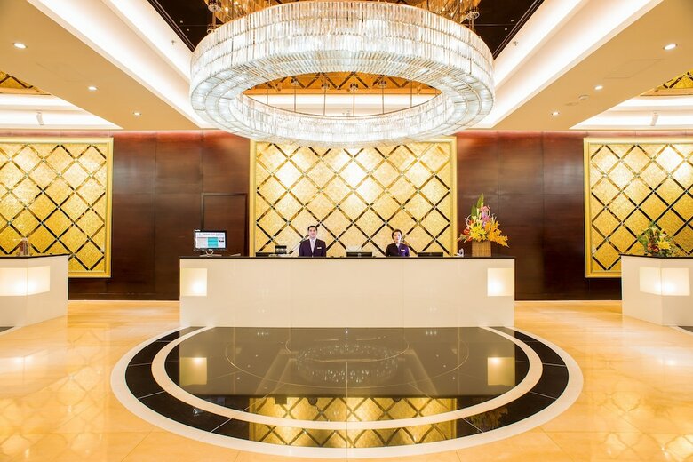Royal Halong Hotel