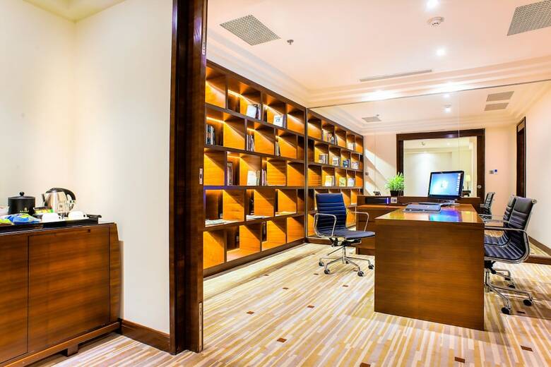 Royal Halong Hotel