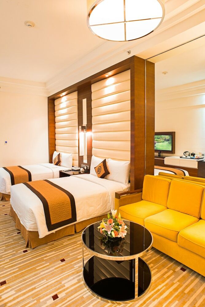 Royal Halong Hotel