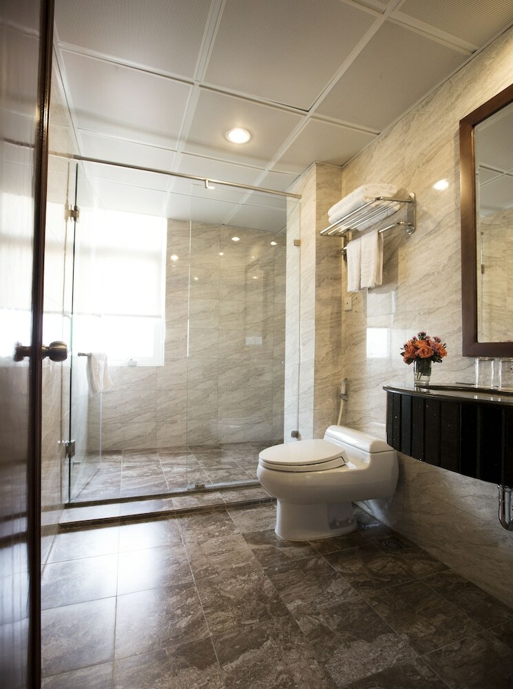 Adamas Hanoi Hotel