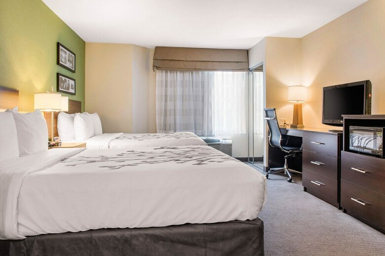 Hotel Sleep Inn & Suites
