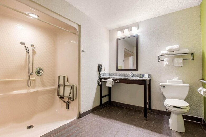 Hotel Sleep Inn & Suites