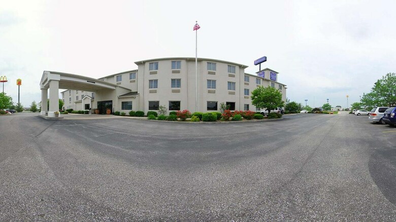 Hotel Sleep Inn & Suites