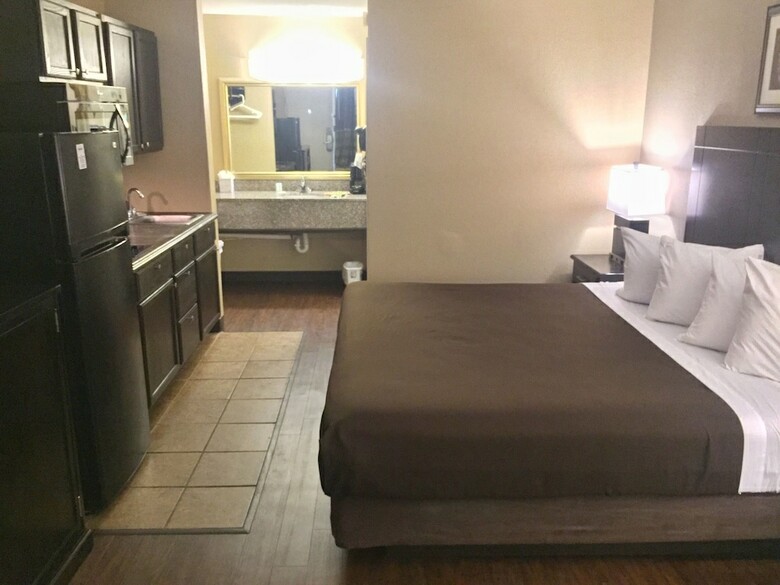 Suburban Extended Stay Hotel North Charleston I-526