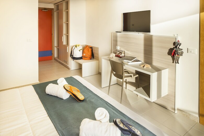 Hotel Terrasini Cdshotels