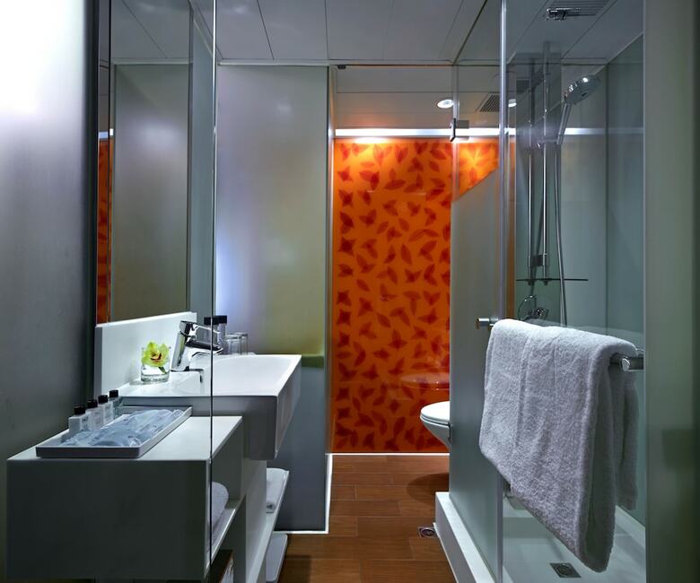 Stanford Hillview Hotel