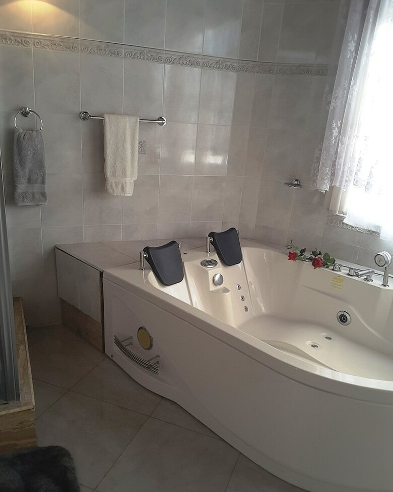 Hotel Cazwin Villa