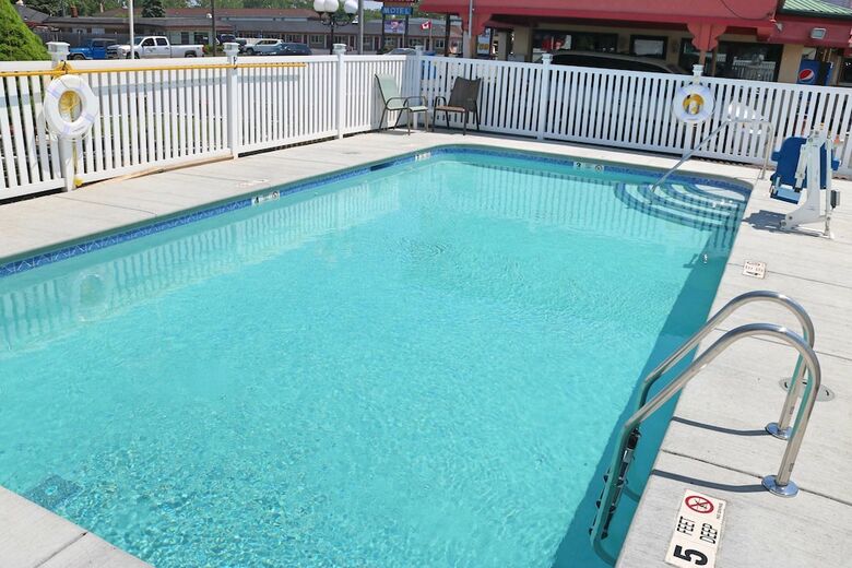 Motel Budget Host Inn Niagara Falls